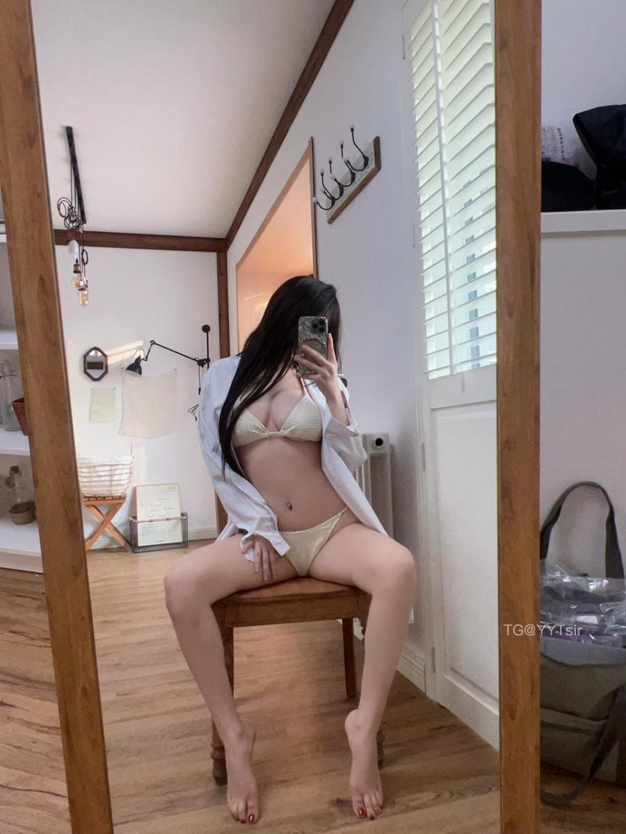 Tina很妖孽呀 2024-08-12 22:22:06 全方位展示老婆身材