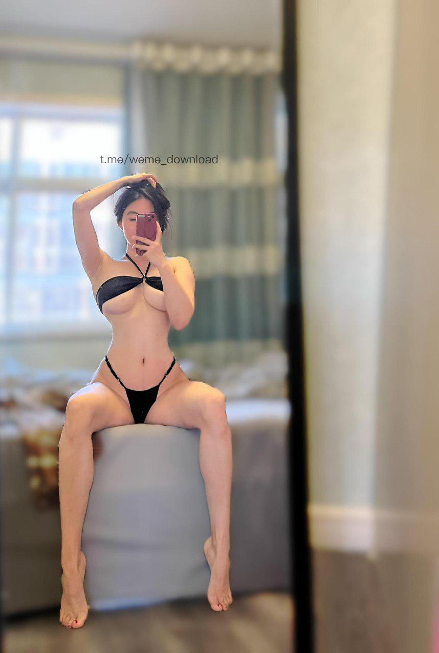 宝儿茹 2024-08-31 17:32:59 禁欲系列💋黑色一根绳比基尼 肥臀🍑俯chuang拍视角