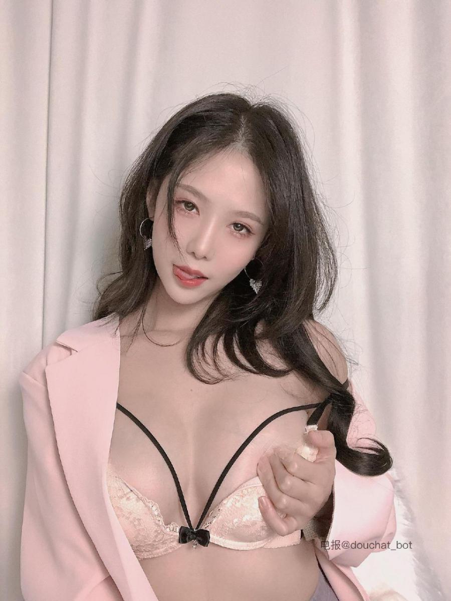 利世 2024-09-18 19:38:40 西装大秘☺️真空前行