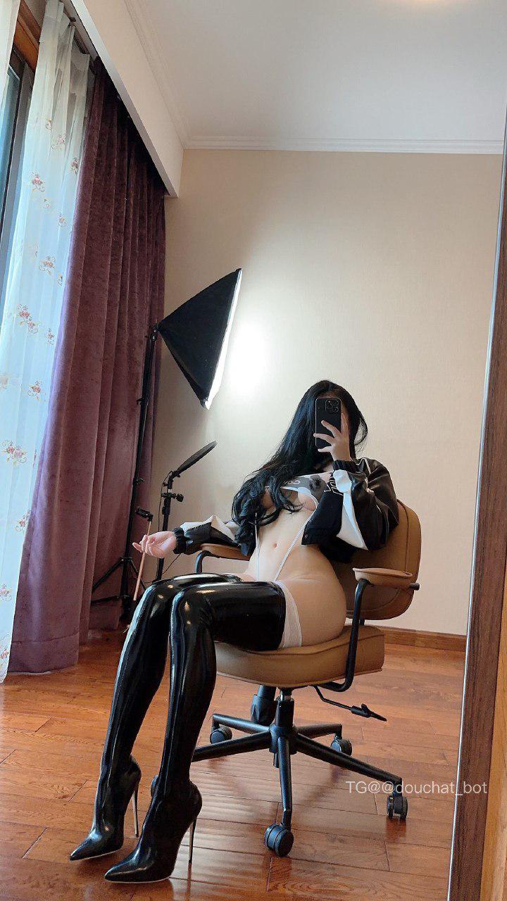 俏妞qiaoniuTT 2024-10-15 10:29:51 你会不会像这天气一样变冷🥀