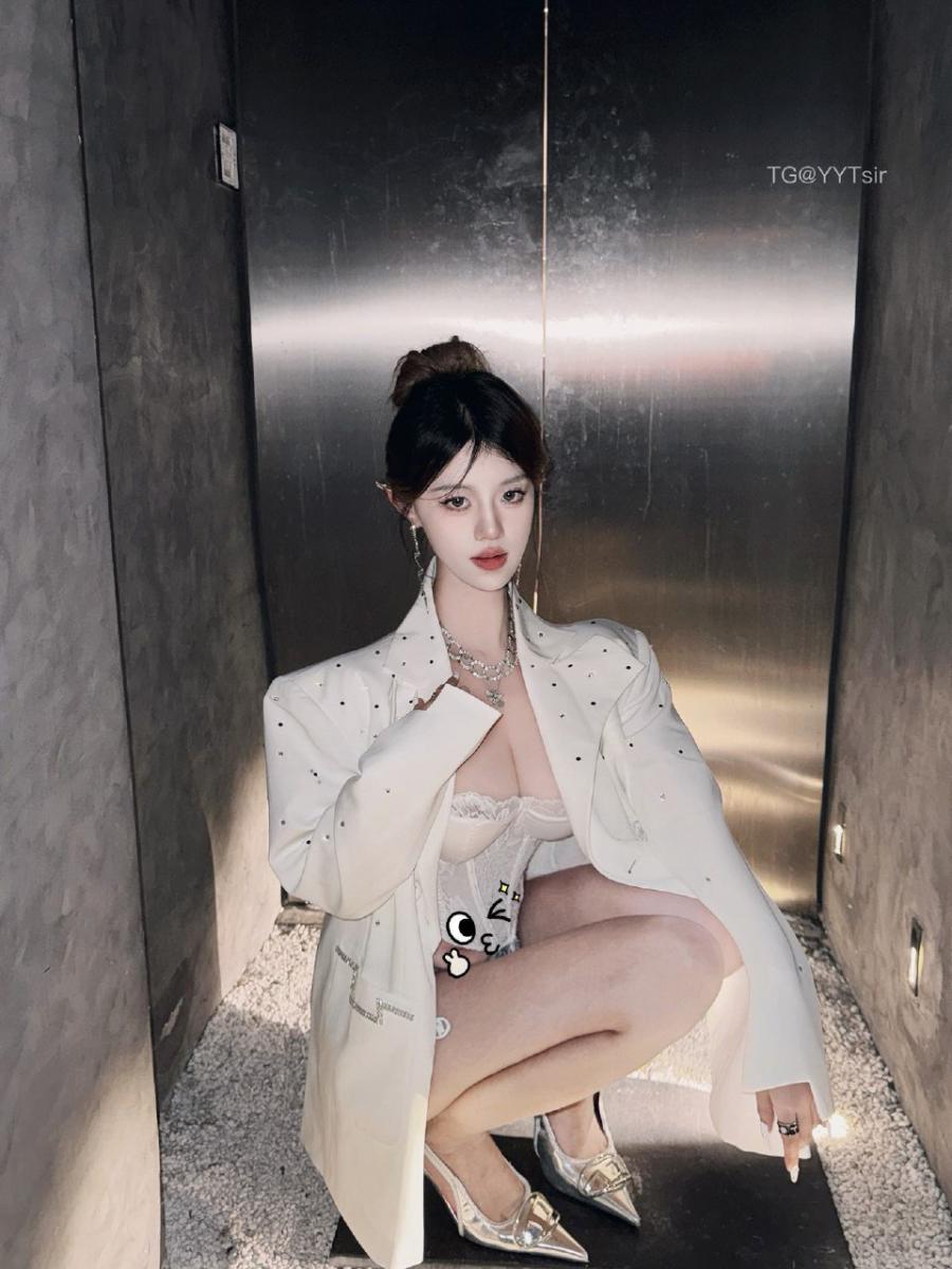 小野马 2024-10-06 00:38:25 这个世界欠调教 你也是