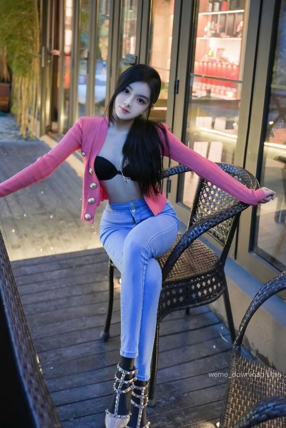 阿朱 2024-10-09 00:59:17 黑+粉 搭不搭哥哥