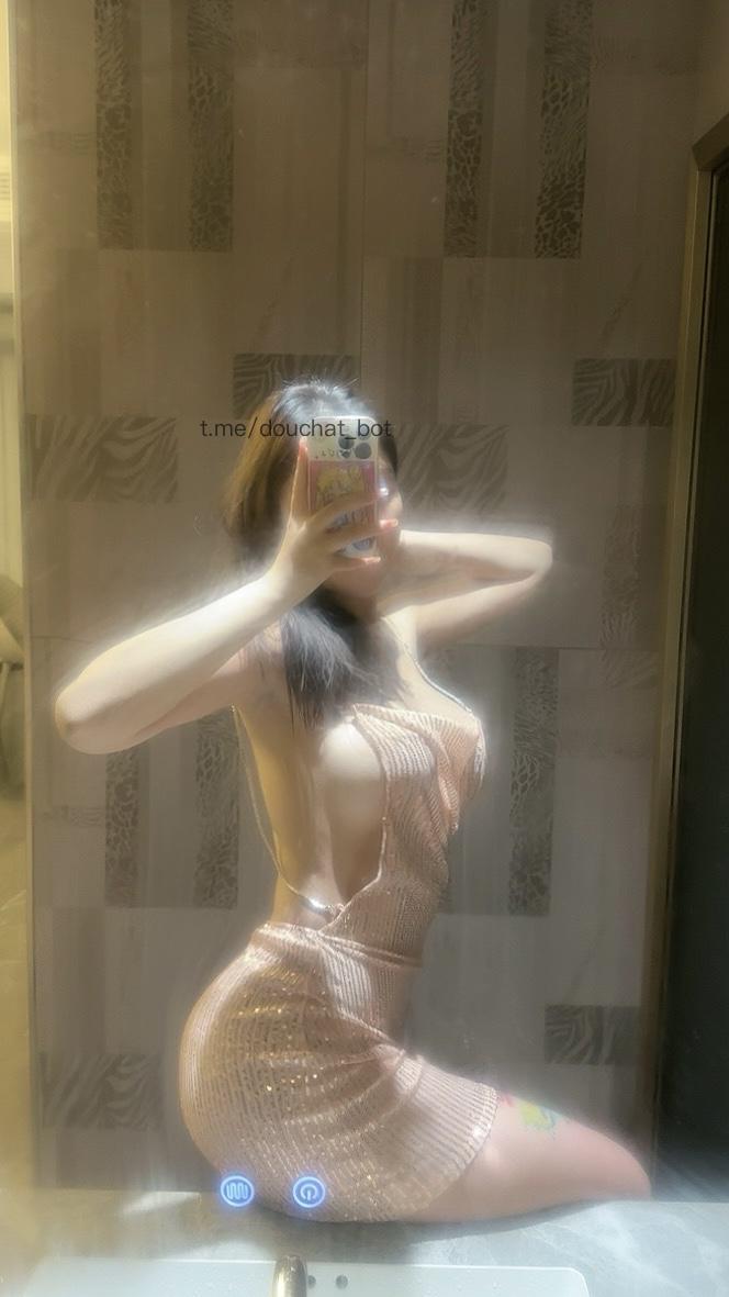 柯多多的小日子 2024-10-31 00:46:00 今天是三好女人，好饿好困，好想你