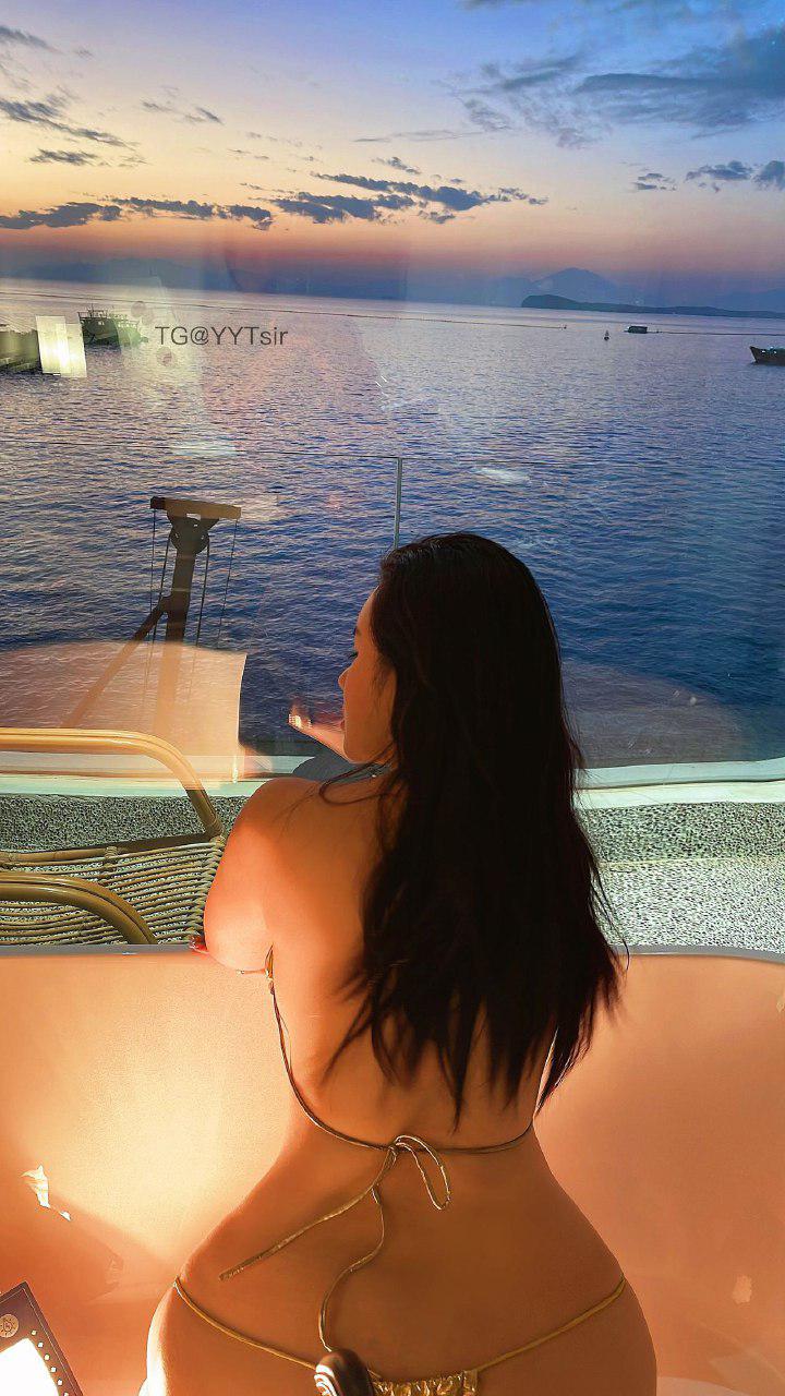 水蜜桃米米 2024-10-30 00:19:20 铁粉专享贴 依旧是精彩丰富的