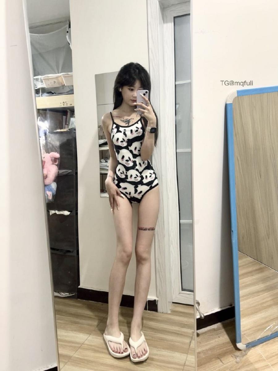 MarkoftheBody 2024-10-14 17:15:42 泳衣可爱嘛👀