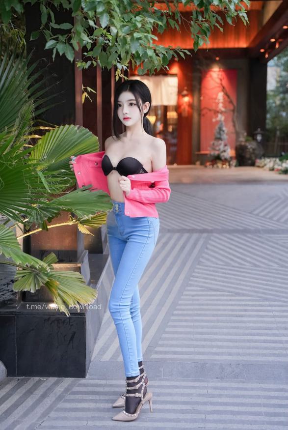 阿朱 2024-10-09 00:59:17 黑+粉 搭不搭哥哥