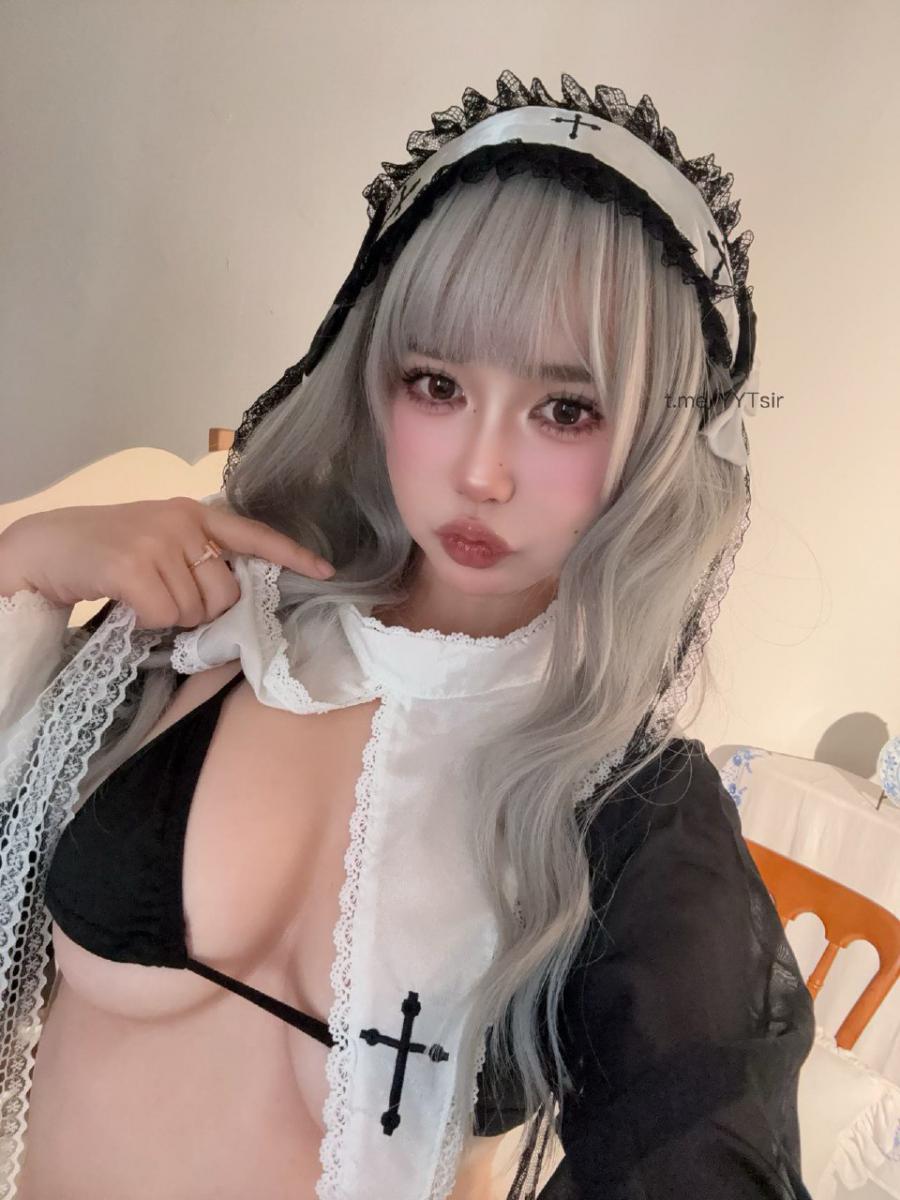 Tina很妖孽呀 2024-11-15 09:54:37 黑色超透黑丝系列➕一根绳丁字🔥➕cos萝莉