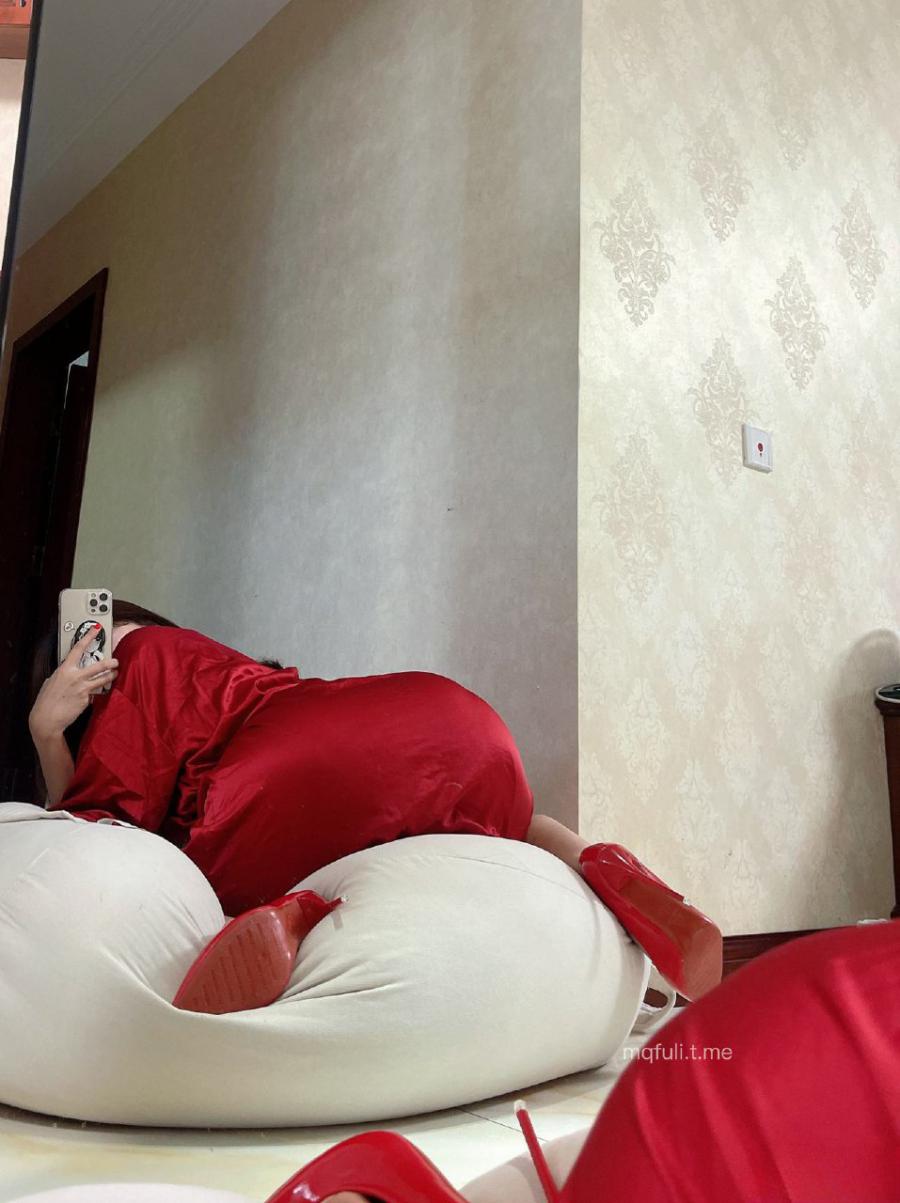 洋洋不是洋妞 2024-11-12 07:03:37 周二👀红  一路长虹