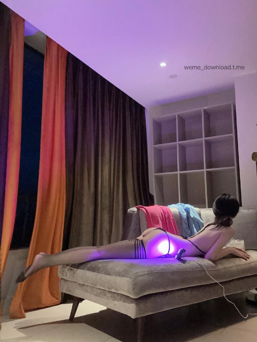 无欲无求的推土君 2024-11-07 01:47:24 性感火辣的三点式一根绳基尼 照片