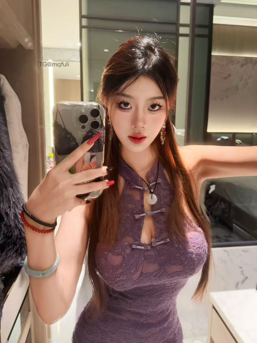 小野马 2024-12-11 01:51:44 今天没有偷到文案 偷亲一下你可以吗