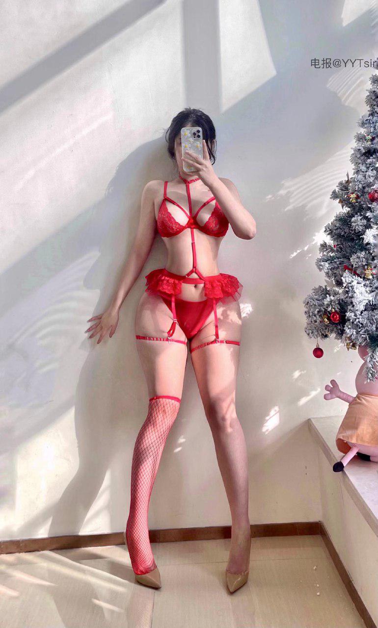 洋洋不是洋妞 2024-12-25 08:53:21 祝老板们圣诞节快乐，幸福安康哦！