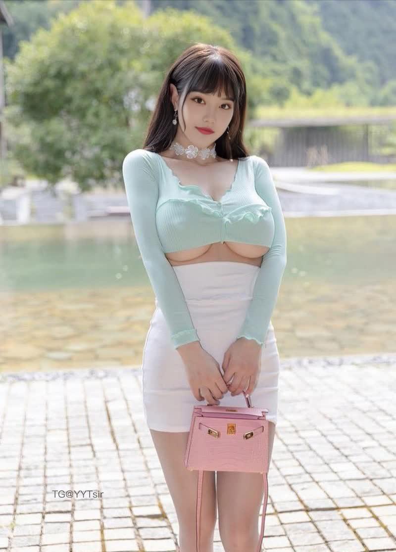 凡妮莎 2024-12-29 00:09:23 我装那么久，你才告诉我你喜欢烧的