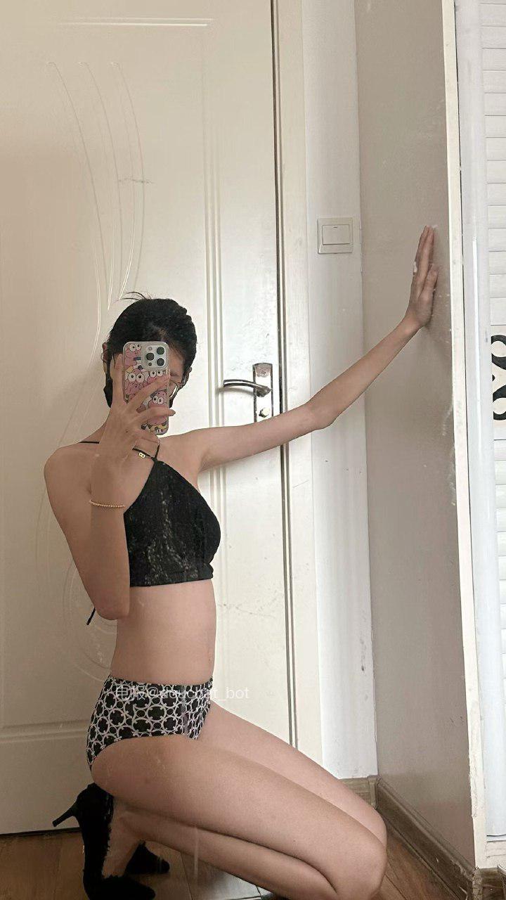 不爱穿shoes 2024-12-05 01:39:37 居家情趣小套装👙哥哥怎么能不心动