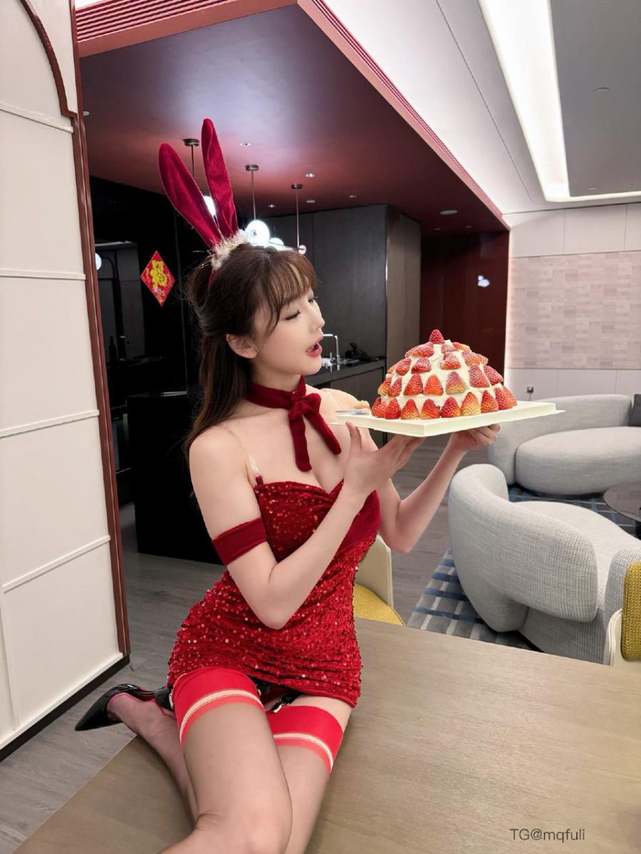 陆萱萱 2025-01-05 16:35:00 宝贝，张开嘴