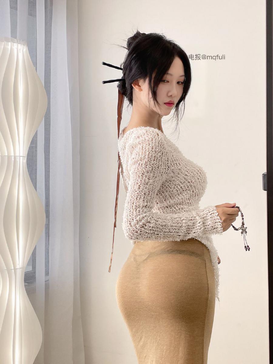 利世 2025-01-29 01:31:04 婀娜多姿的娇妻