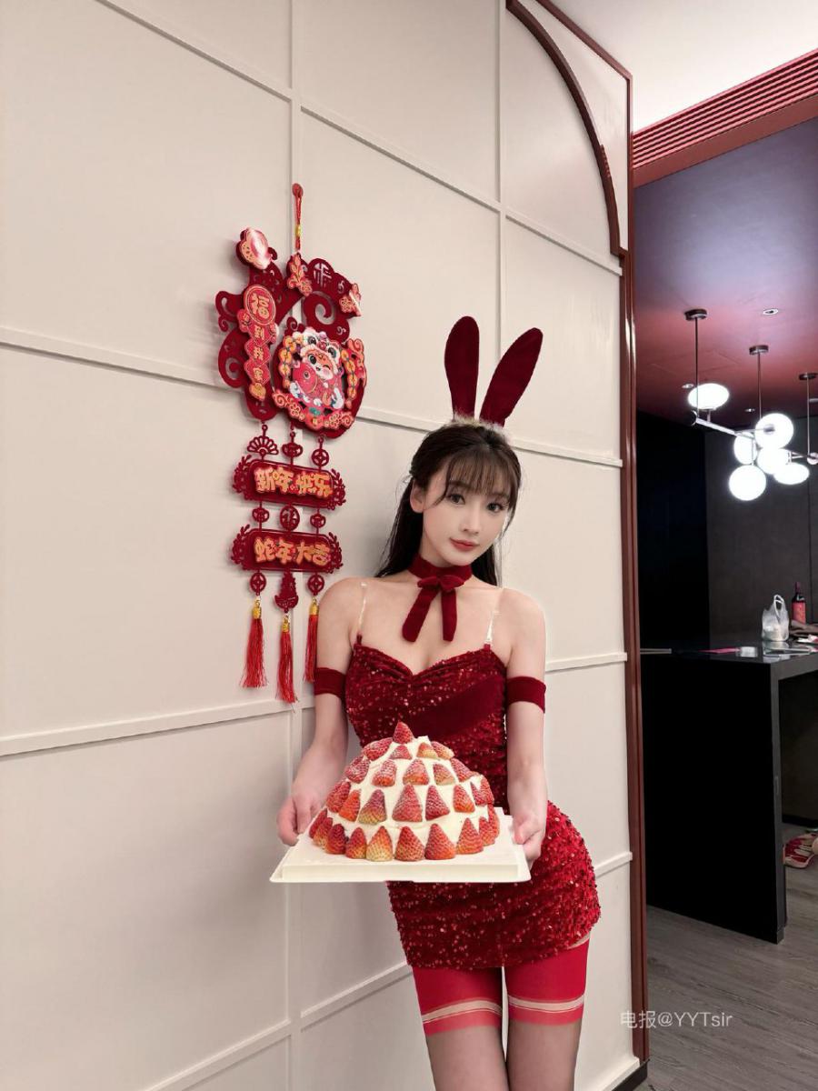 陆萱萱 2025-01-05 16:35:00 宝贝，张开嘴