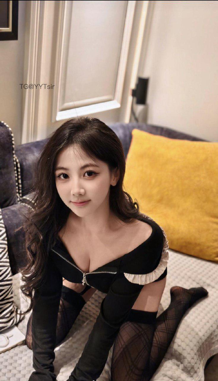 刘二萌 2025-02-01 15:14:25 黑丝连体⑧