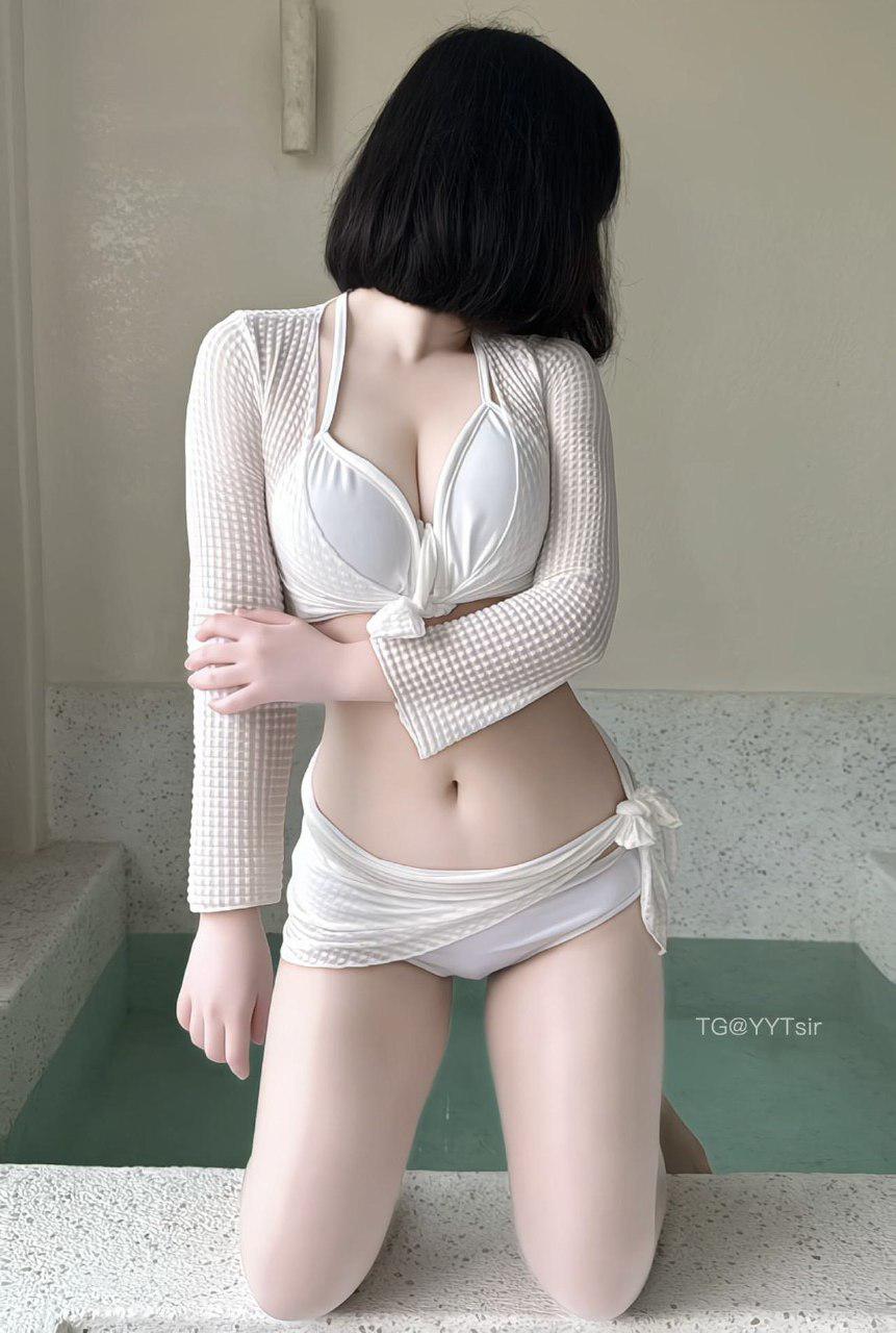 酷野 2025-02-14 16:57:48 白色比基尼泳衣