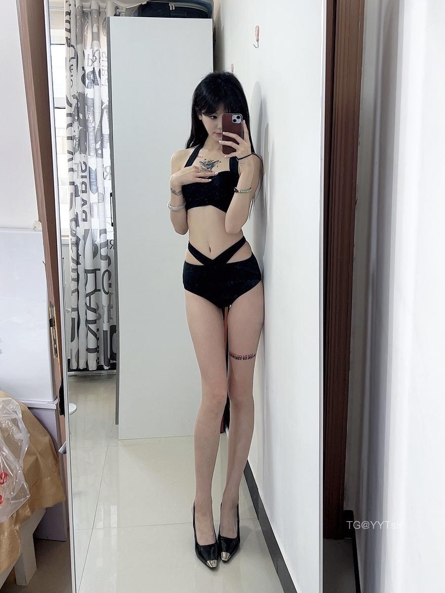 MarkoftheBody 2025-03-08 00:33:41 蜜大腿超you人🙈 黑色上内衣配