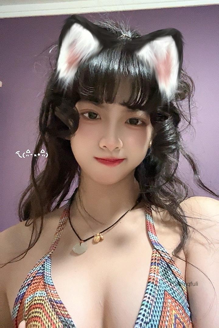 火楽 2025-03-19 05:19:53 御姐近距离拍摄