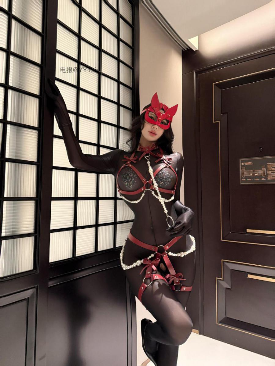 肥嘉 2025-04-28 22:17:03 超透白T➕黑丝😘清纯又性感🥰