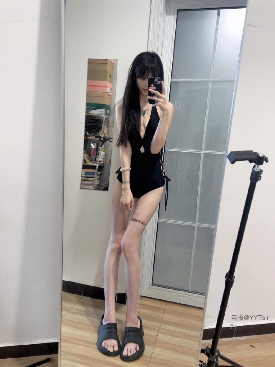 MarkoftheBody 2025-04-11 01:11:17 小娘子两组图 绝美身材🥵