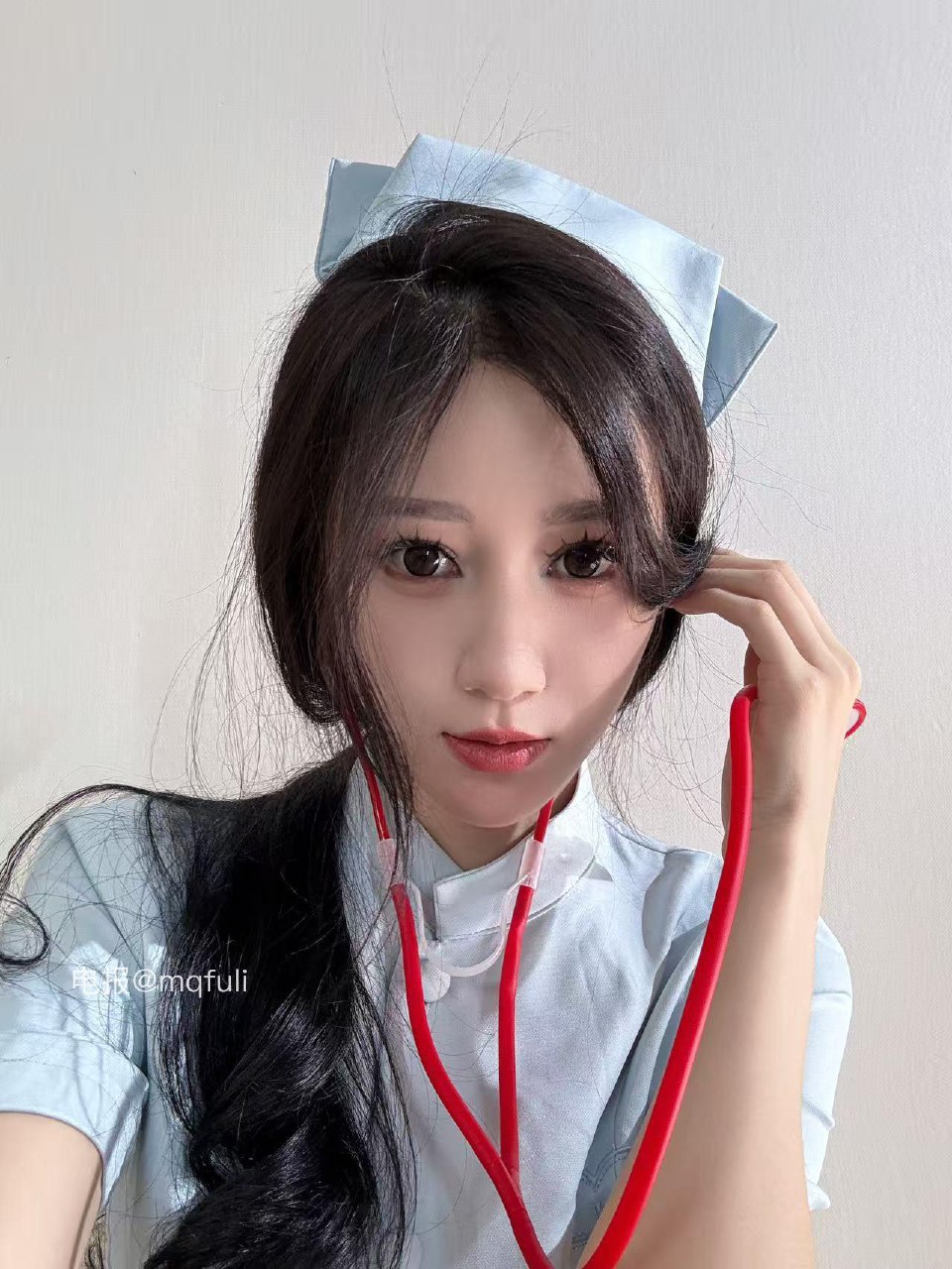 唐十七 2025-05-28 14:21:15 翘臀