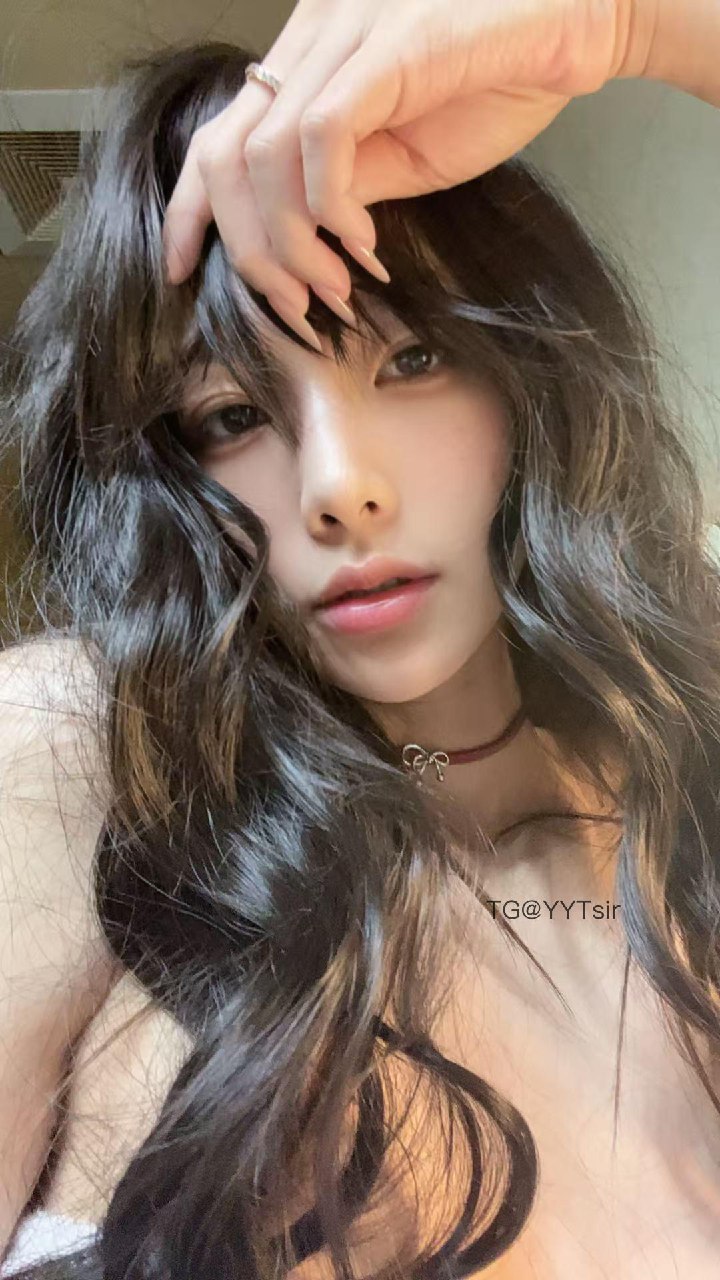 史迪西 2025-05-23 00:38:11 这个发型好看吗