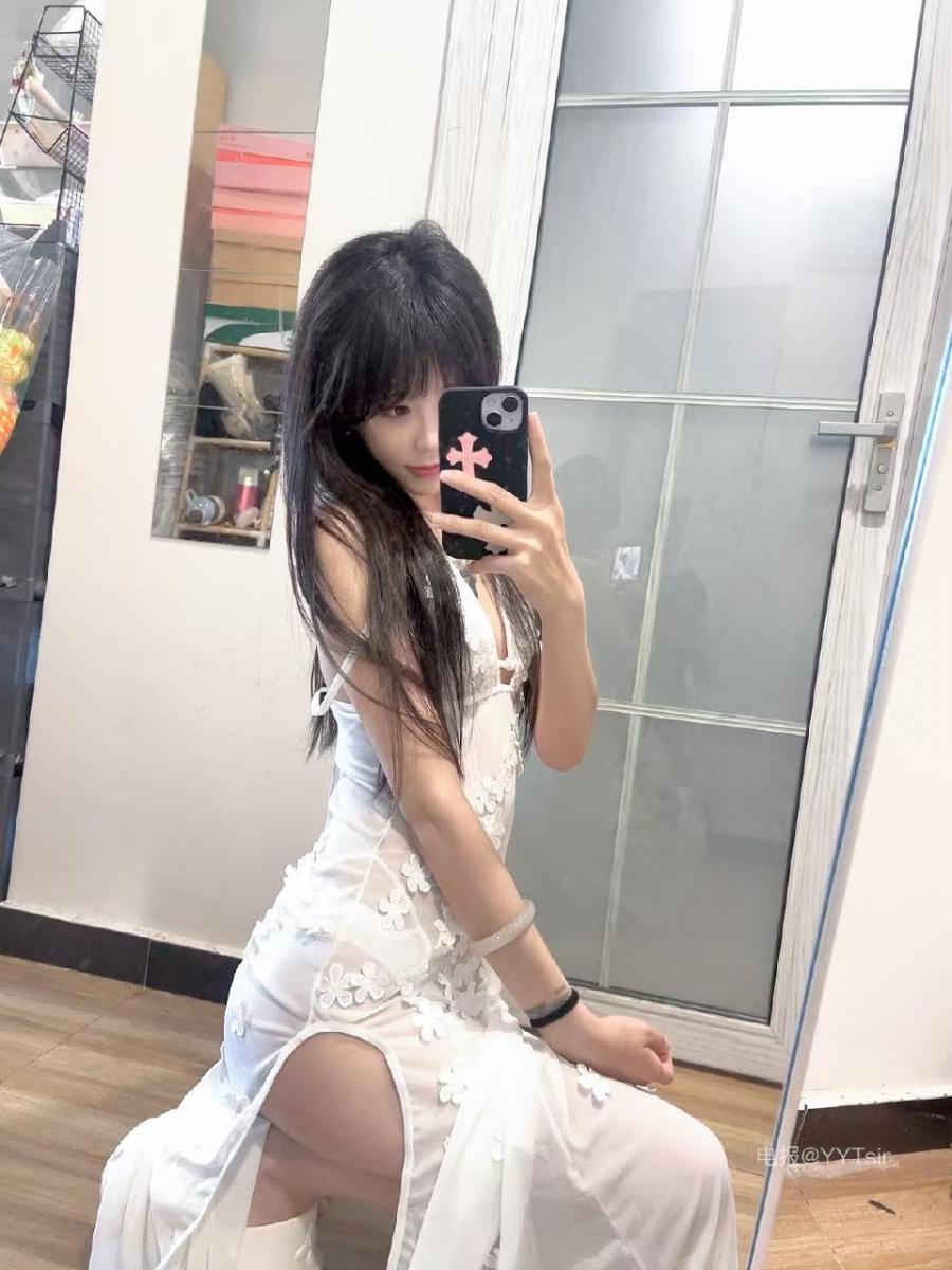 MarkoftheBody 2025-05-06 11:45:10 黑丝嫩足高抬腿🦵怼拍 等待老板回家😧