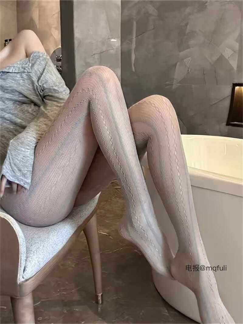 清欢 2025-05-30 00:36:37 给哥哥们来个白丝小福利🎁