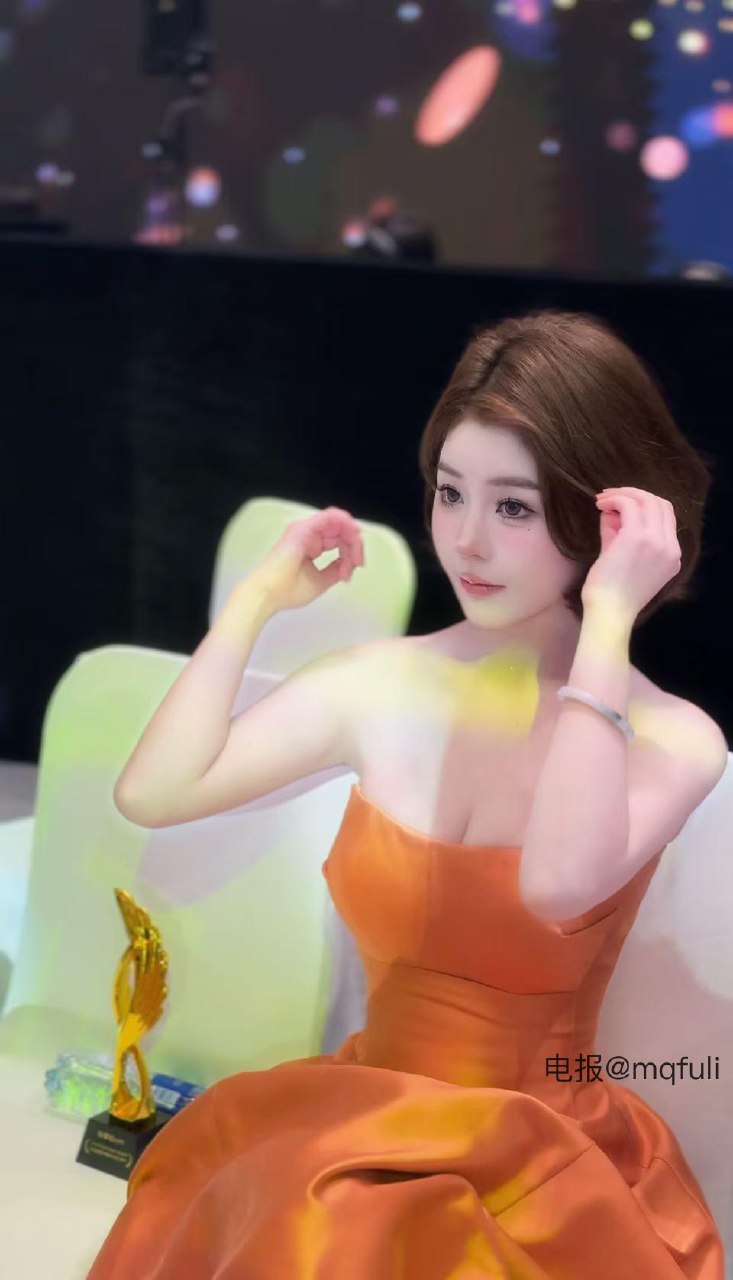 手什么葵 2025-05-26 17:17:13 露出点马脚吧 让我知道你也在想我