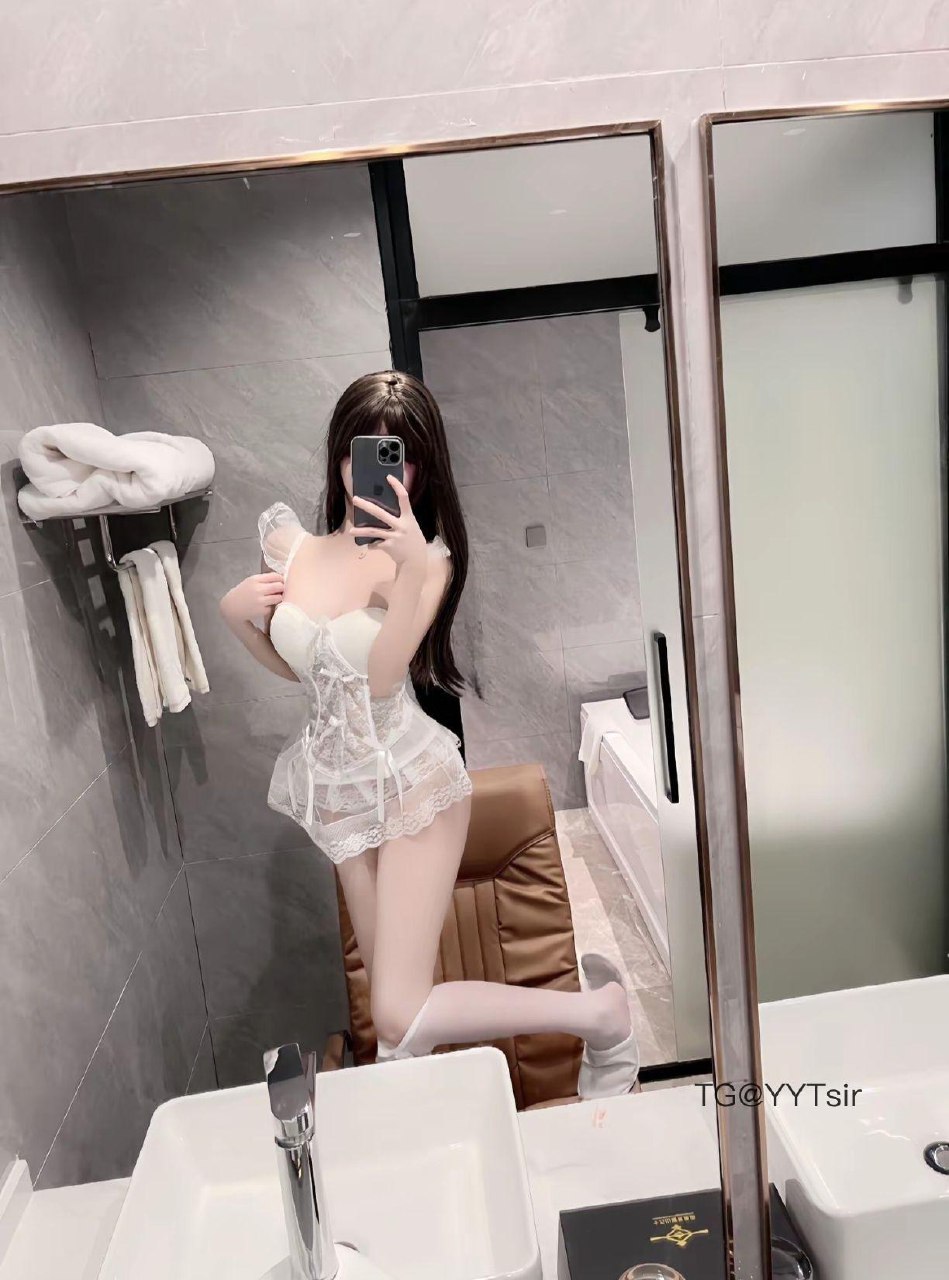 崽崽 2025-05-26 11:34:02 粉粉嫩嫩的崽崽，会成为哥哥的心头爱吗？