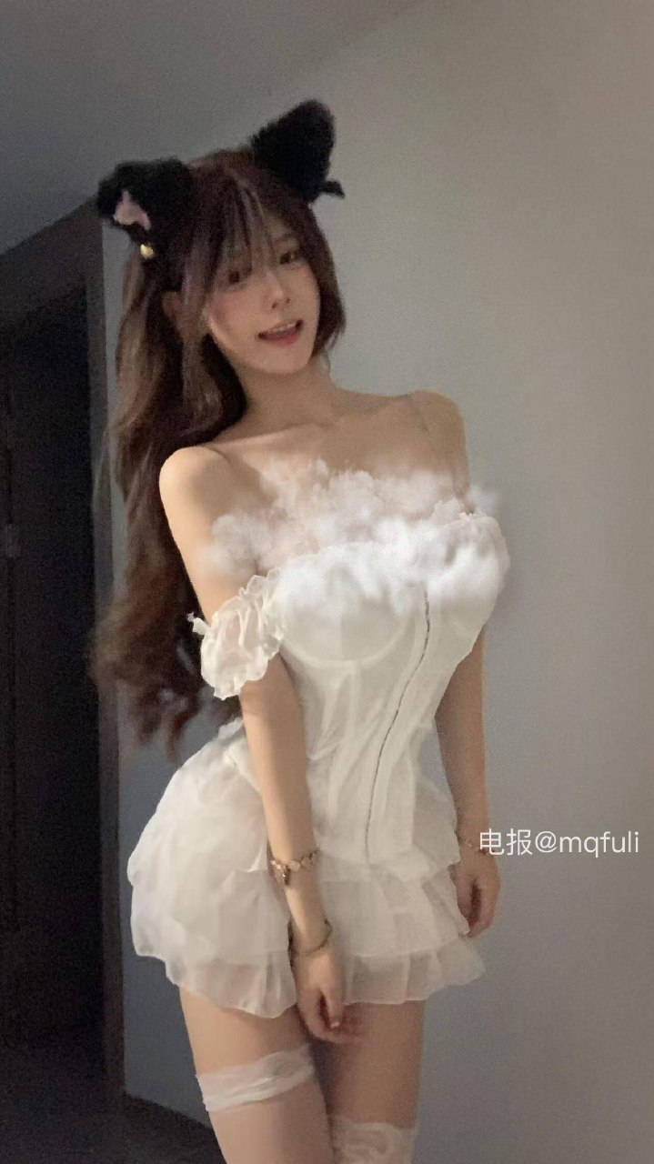 小宣先睡噜 2025-05-29 21:56:40 白色情人来咯