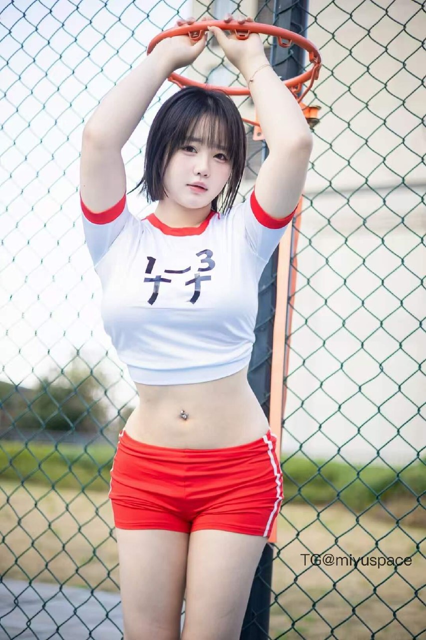 肉团娜子 2025-05-24 15:48:29 可以陪我运动一下嘛🥹