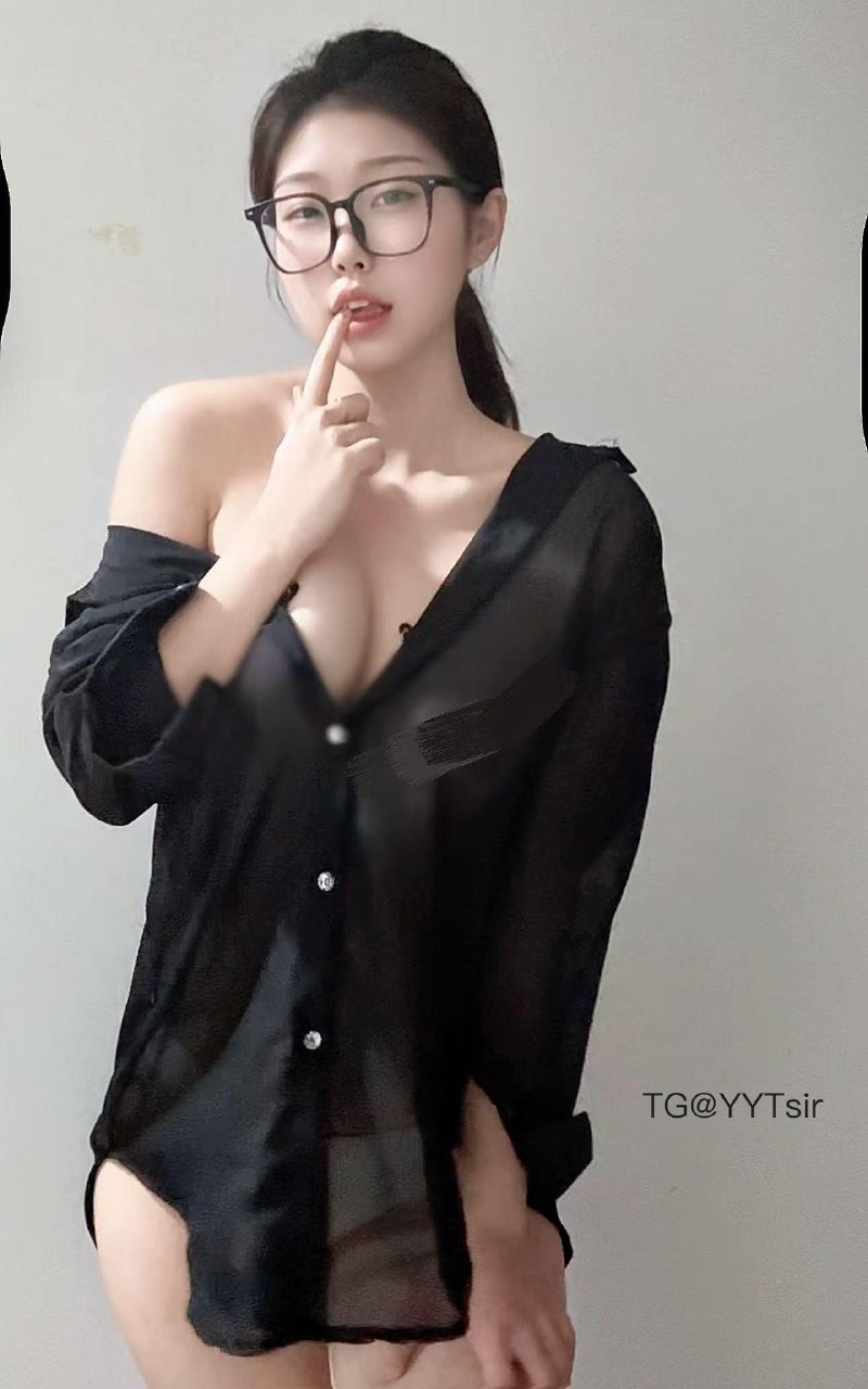 李奎 2025-05-28 14:43:33 黑色衬衫