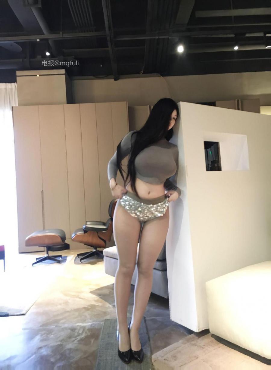 樱明 2025-05-02 20:26:34 不用追光，你就是我的光。