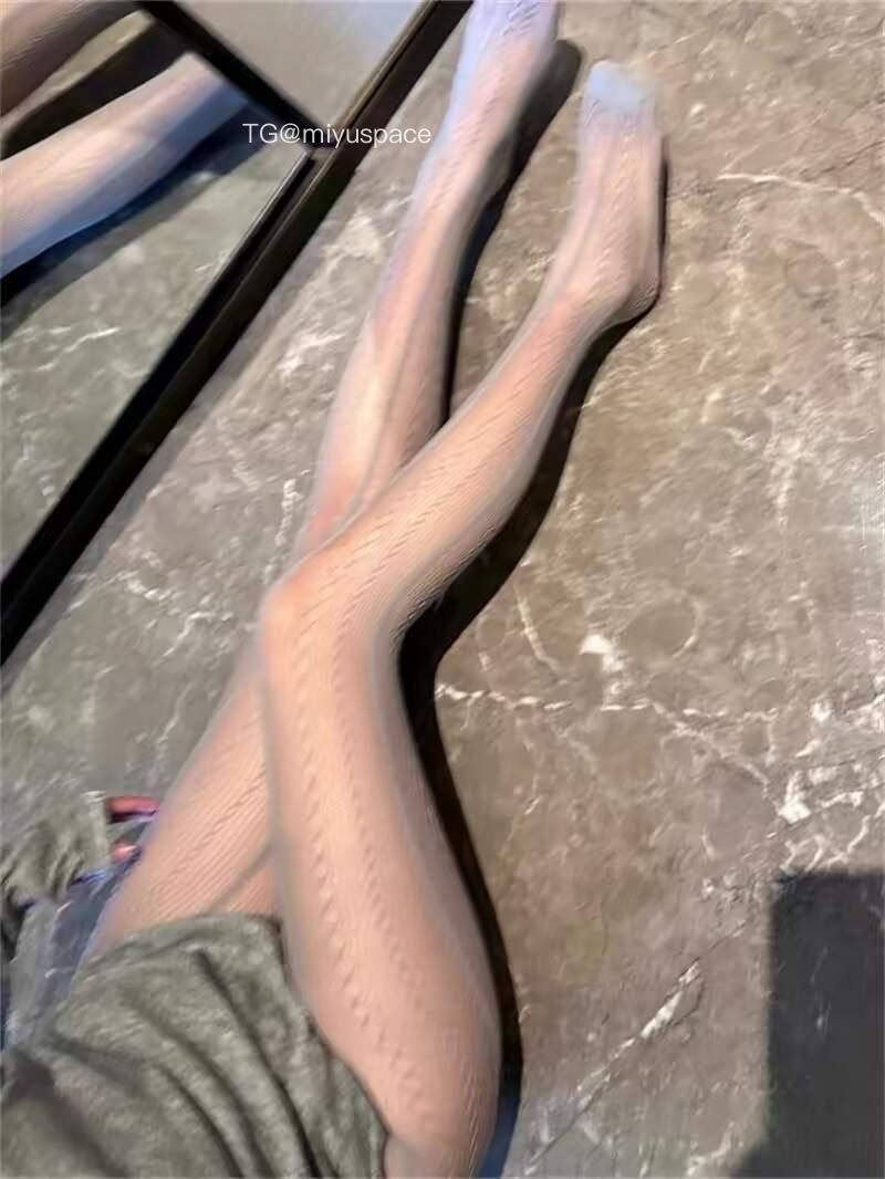 清欢 2025-05-30 00:36:37 给哥哥们来个白丝小福利🎁