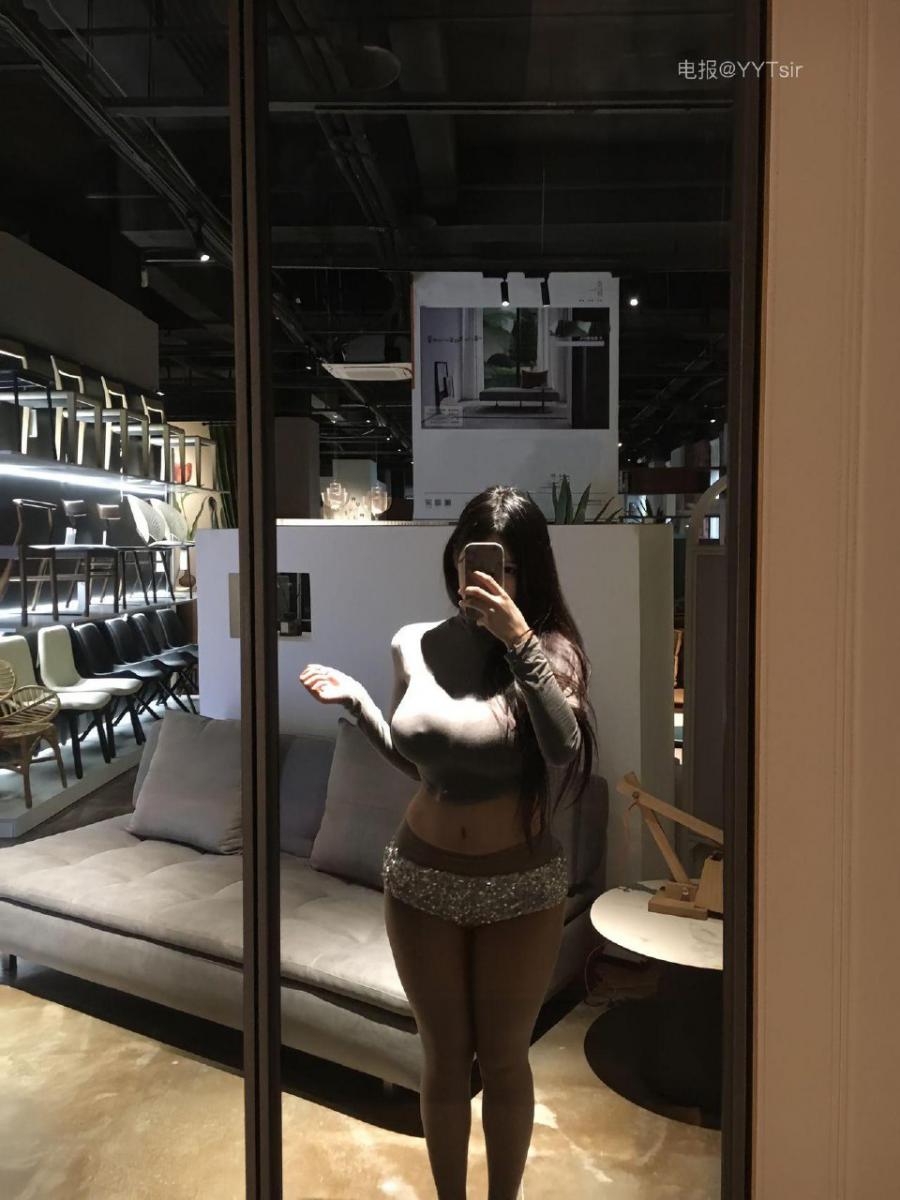 樱明 2025-05-02 20:26:34 不用追光，你就是我的光。