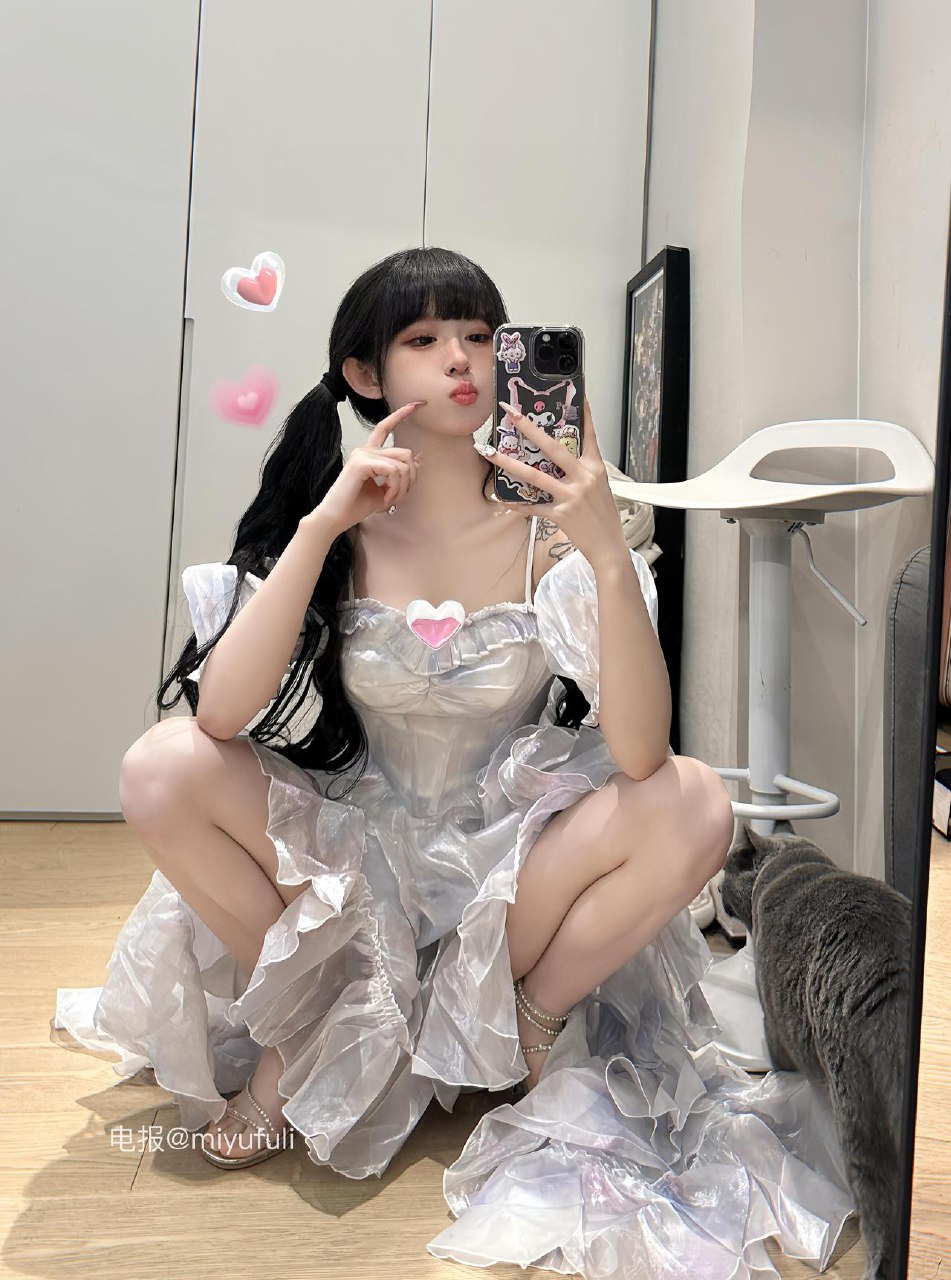 超蓝布罗莉超蓝布罗莉 2025-05-31 03:58:35 丸子头 萝莉 渔网🎣