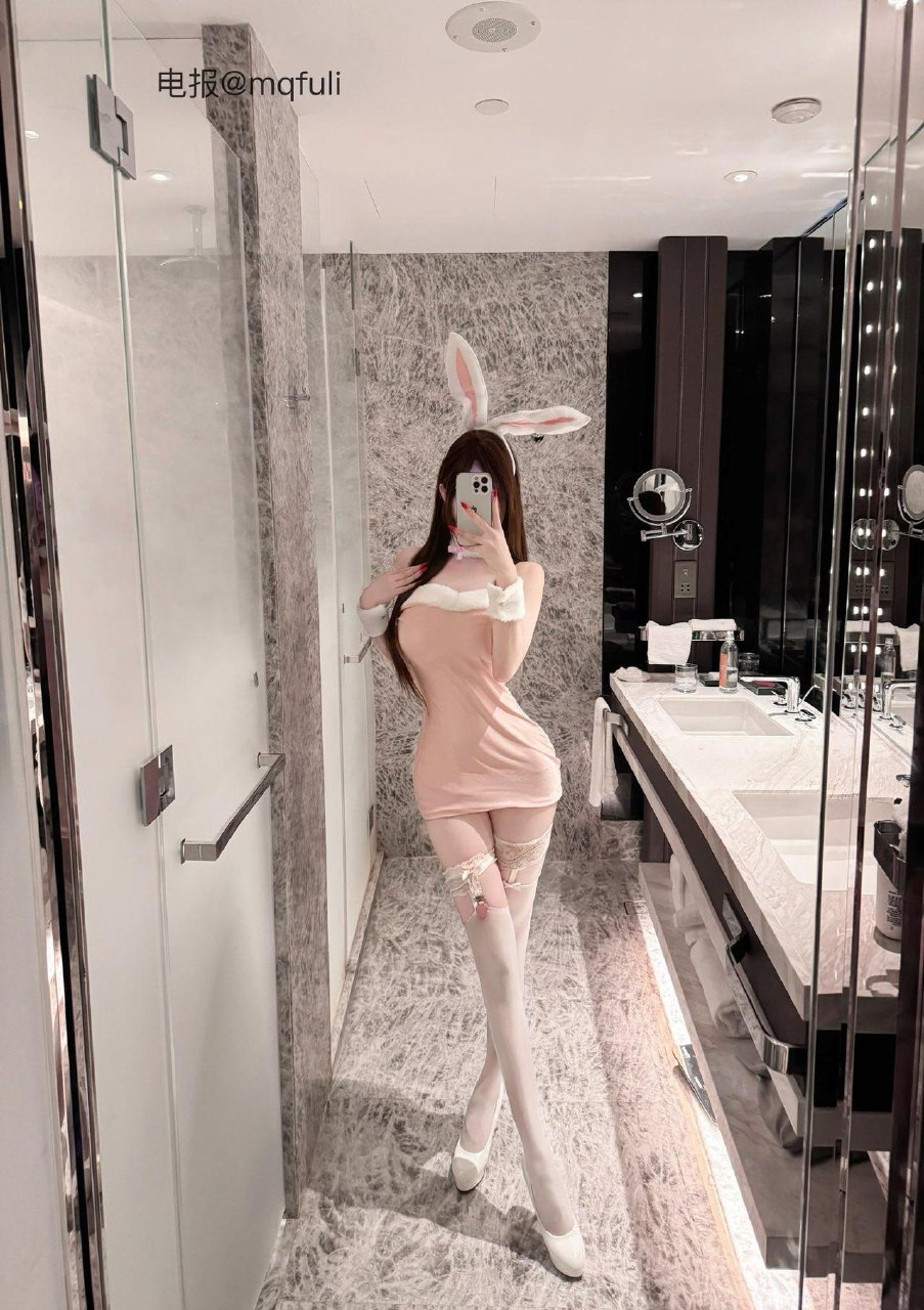 崽崽 2025-05-26 11:34:02 粉粉嫩嫩的崽崽，会成为哥哥的心头爱吗？