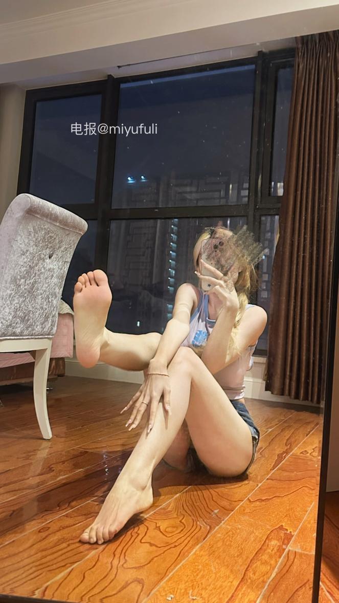 小柴不吃辣 2025-06-01 18:43:27 纯爱已经满足不了我了 纯金可以