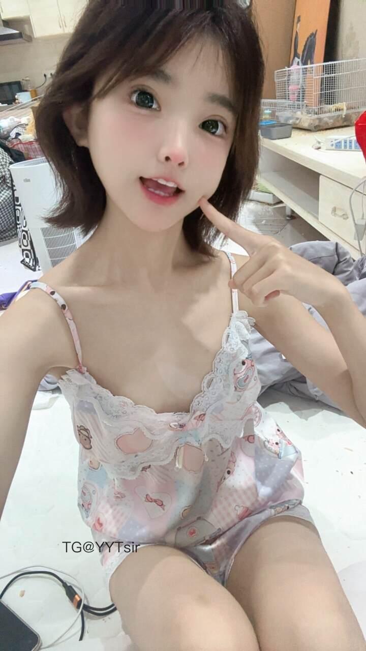 小昕ovo 2025-06-06 14:27:02 今天是甜甜的小昕哦