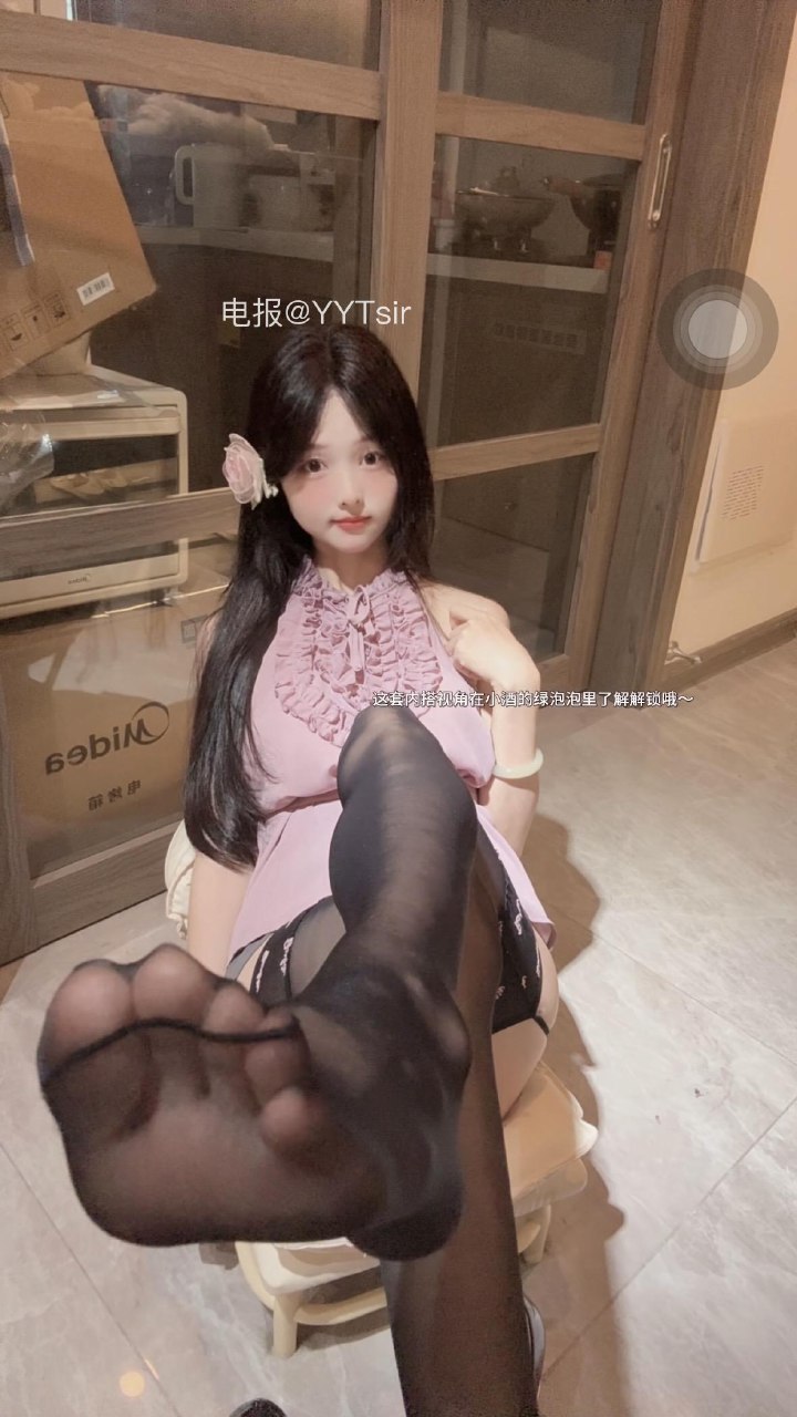 小甜酒子 2025-06-06 18:52:50 这套其实悄悄的拍了另一个视角的～