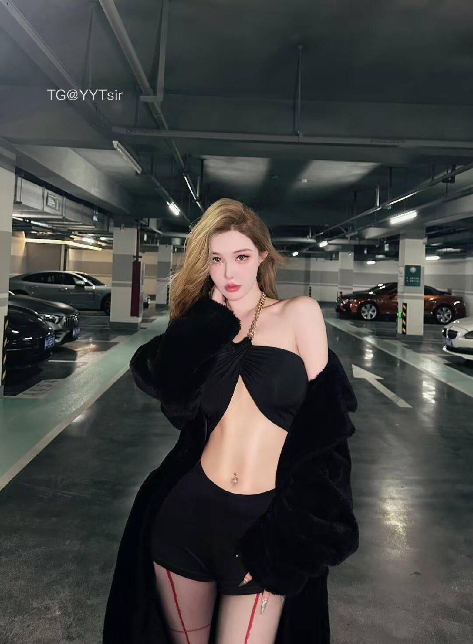 Ada王一霏 2025-06-05 22:11:42 我现在很想你，等一会儿可能会更想