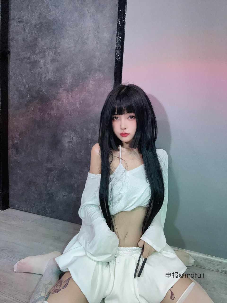 BELLA贝拉 2025-06-17 16:46:34 我对你 是完全想占有