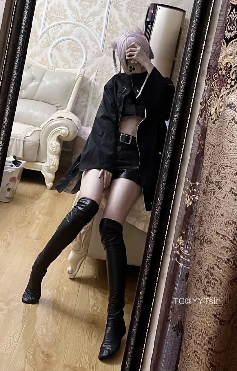 波子酒 2025-06-10 14:27:27 想知道衣服下面藏着什么秘密吗？