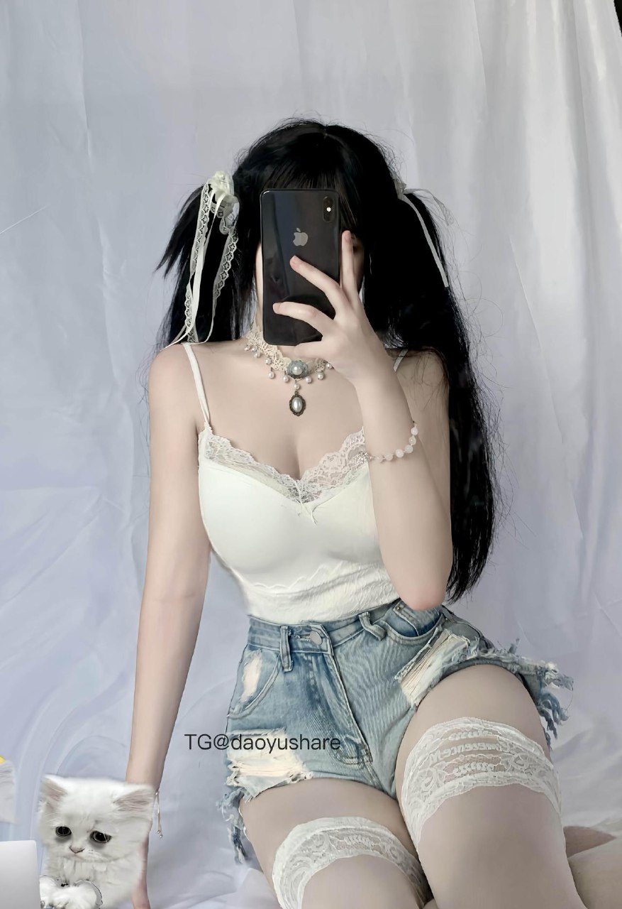 易辞 2025-06-25 02:13:43 性感白丝 这组对镜拍真的高质量