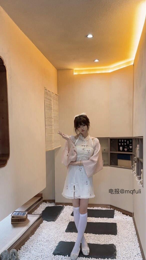 小番茄茄 2025-06-07 18:52:34 出来玩吗 给你泡茶喝嘻嘻