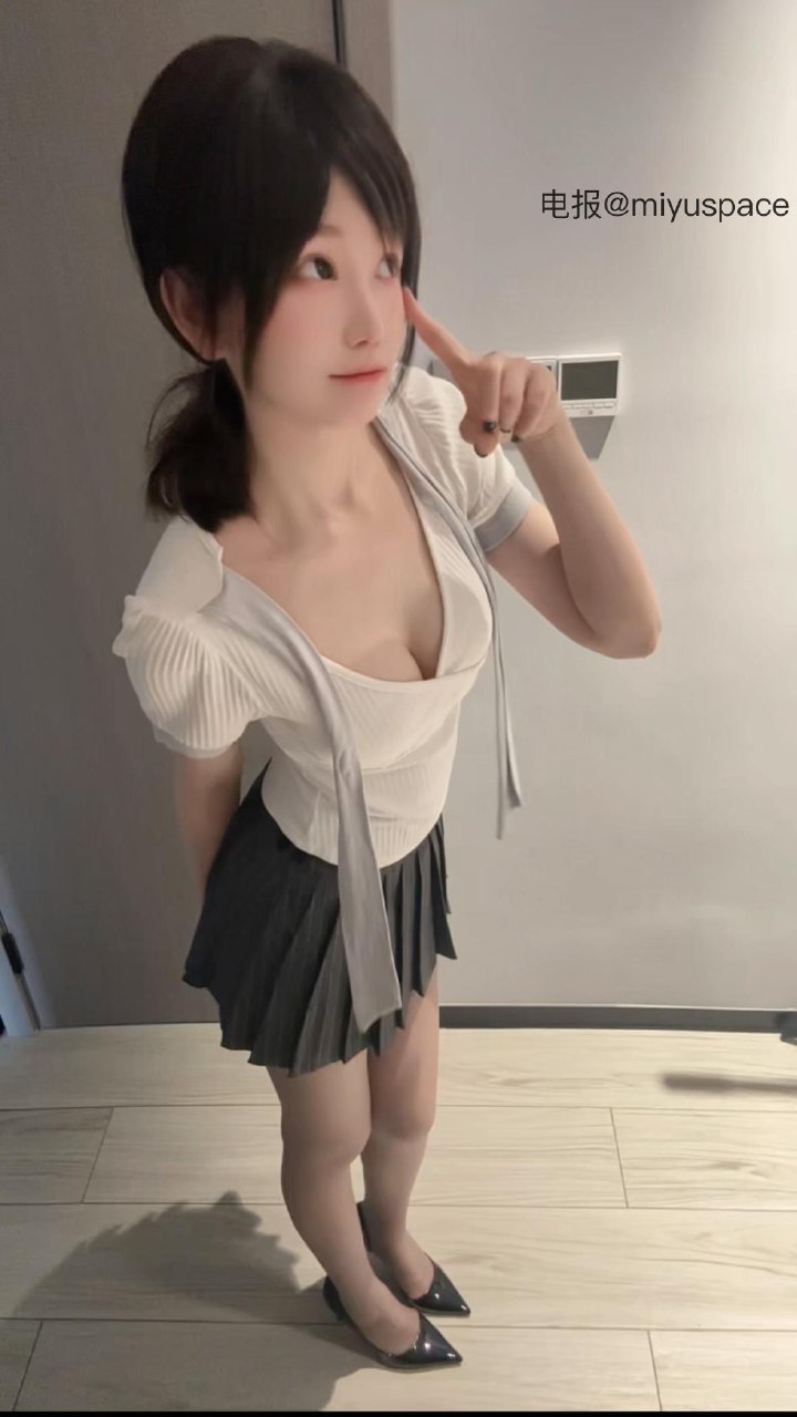 林扣弦 2025-06-16 02:20:44 咱俩那些事 说多了都是马赛克