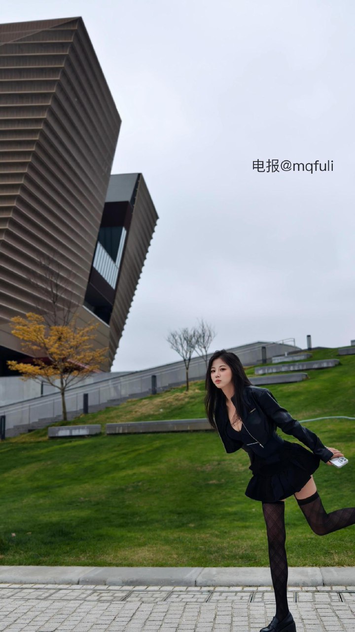 刘二萌 2025-07-09 11:36:12 不要叫我宝宝 你知道的 我最吃这一套了